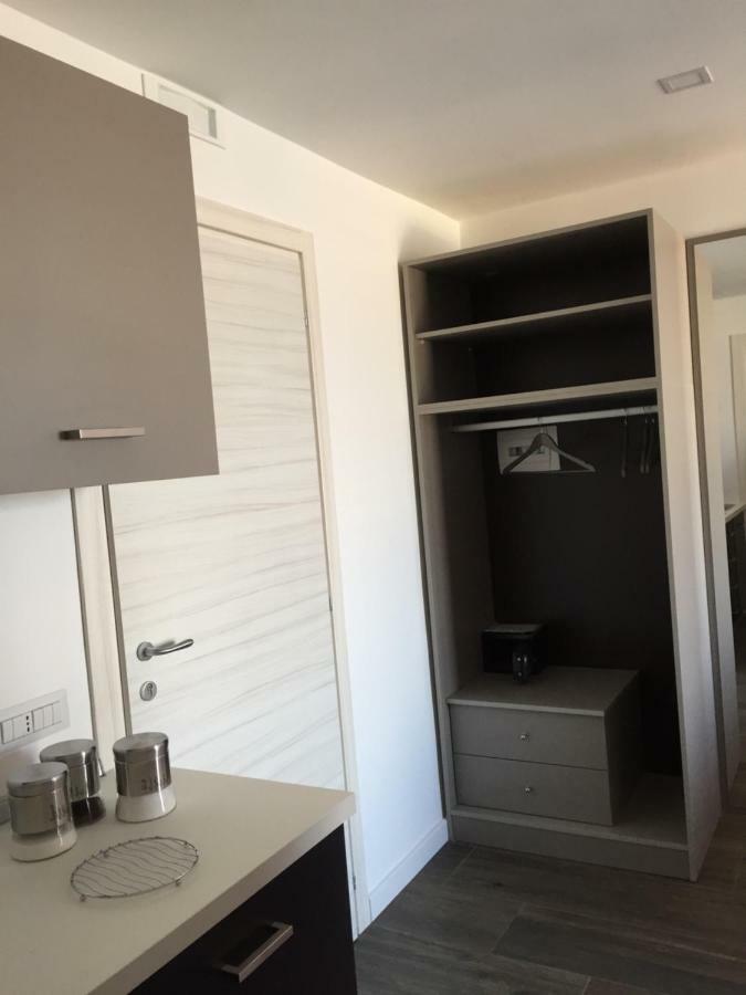 ナポリResidenza Garibaldiアパートメント エクステリア 写真